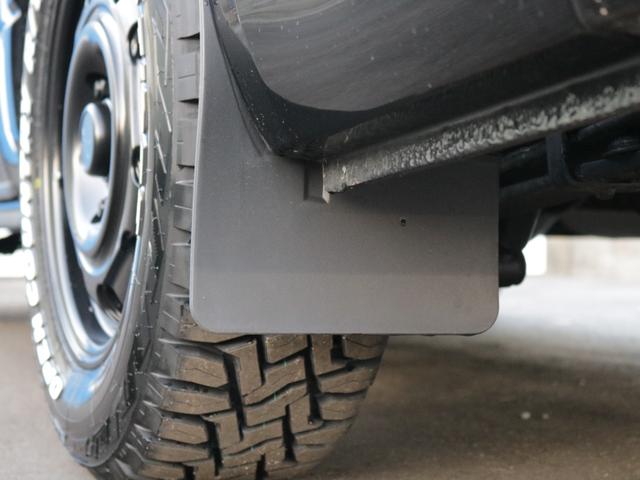 ハイエースバン スーパーＧＬ　ダークプライムＩＩ　高年式・３０００キロ台　オリジナル　ティーフォースフロントスポイラー　ネオトレース　スモークＬＥＤテールランプ　パウ１６インチＡＷ　リンクスファクトリーベットキット　３Ｄフロアマットフロント３Ｐ・リア（43枚目）