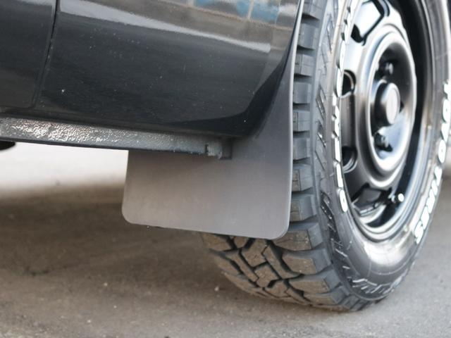 ハイエースバン スーパーＧＬ　ダークプライムＩＩ　高年式・３０００キロ台　オリジナル　ティーフォースフロントスポイラー　ネオトレース　スモークＬＥＤテールランプ　パウ１６インチＡＷ　リンクスファクトリーベットキット　３Ｄフロアマットフロント３Ｐ・リア（53枚目）