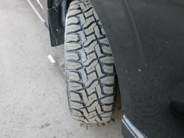 ハイエースバン スーパーＧＬ　ダークプライムＩＩ　高年式・３０００キロ台　オリジナル　ティーフォースフロントスポイラー　ネオトレース　スモークＬＥＤテールランプ　パウ１６インチＡＷ　リンクスファクトリーベットキット　３Ｄフロアマットフロント３Ｐ・リア（67枚目）