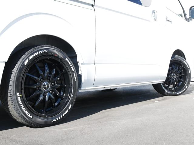 ハイエースバン ロングスーパーGL ダークプライムS 登録済み未使用車ダークプライムS ビックX11インチデカナビ ETC 両側パワースライドドア ベットキット デルフ06アルミホイル18インチ パラダタイヤ オメガLEDテール(21枚目)