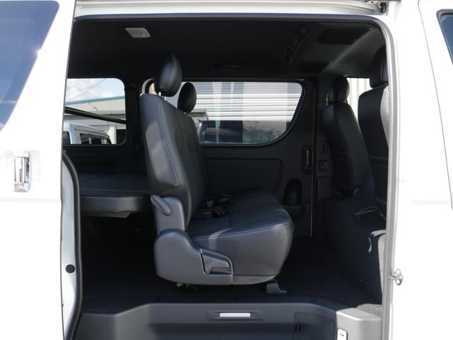 ハイエースバン ロングスーパーGL ダークプライムS 登録済み未使用車ダークプライムS ビックX11インチデカナビ ETC 両側パワースライドドア ベットキット デルフ06アルミホイル18インチ パラダタイヤ オメガLEDテール(30枚目)