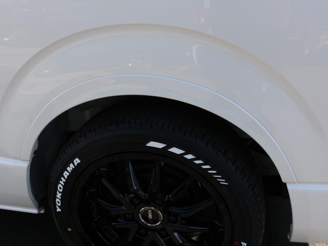 ハイエースバン ロングスーパーGL ダークプライムS 登録済み未使用車ダークプライムS ビックX11インチデカナビ ETC 両側パワースライドドア ベットキット デルフ06アルミホイル18インチ パラダタイヤ オメガLEDテール(40枚目)