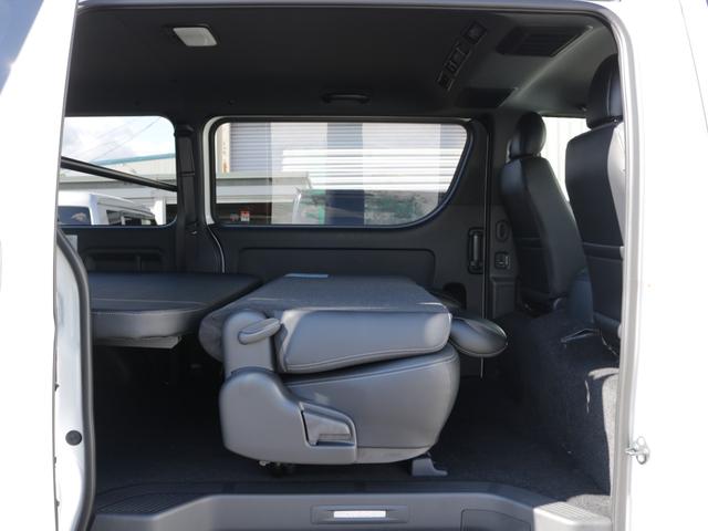 ハイエースバン ロングスーパーGL ダークプライムS 登録済み未使用車ダークプライムS ビックX11インチデカナビ ETC 両側パワースライドドア ベットキット デルフ06アルミホイル18インチ パラダタイヤ オメガLEDテール(50枚目)