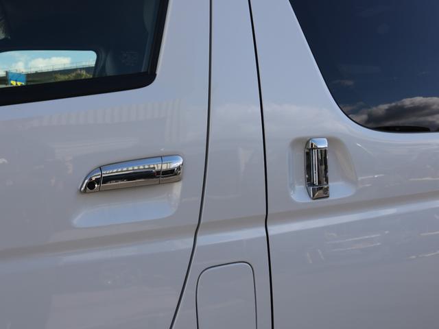 ハイエースバン ロングスーパーGL ダークプライムS 登録済み未使用車ダークプライムS ビックX11インチデカナビ ETC 両側パワースライドドア ベットキット デルフ06アルミホイル18インチ パラダタイヤ オメガLEDテール(80枚目)