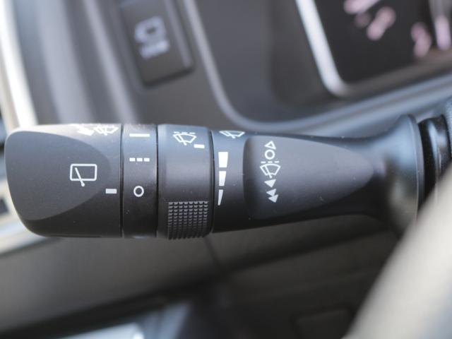 ハイエースワゴン GL MOBY DICKシリーズ【ORCA】 7人乗り リクライニングマット 8ナンバーキャンピングカー FFヒーター 40リットル冷蔵庫 12リットル排水.給水タンク 伸縮式シャワーヘッド付きシンク(30枚目)