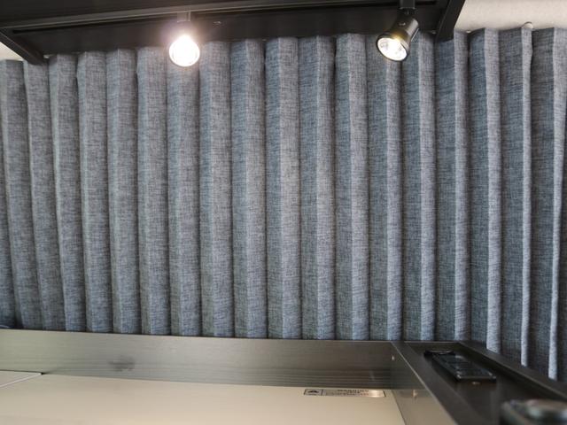 ハイエースワゴン GL MOBY DICKシリーズ【ORCA】 7人乗り リクライニングマット 8ナンバーキャンピングカー FFヒーター 40リットル冷蔵庫 12リットル排水.給水タンク 伸縮式シャワーヘッド付きシンク(33枚目)