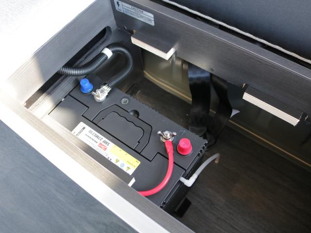 ハイエースワゴン GL MOBY DICKシリーズ【ORCA】 7人乗り リクライニングマット 8ナンバーキャンピングカー FFヒーター 40リットル冷蔵庫 12リットル排水.給水タンク 伸縮式シャワーヘッド付きシンク(34枚目)