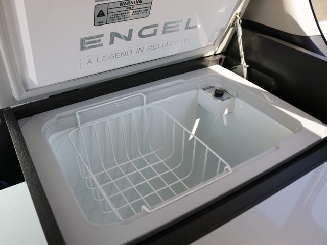 ハイエースワゴン GL MOBY DICKシリーズ【ORCA】 7人乗り リクライニングマット 8ナンバーキャンピングカー FFヒーター 40リットル冷蔵庫 12リットル排水.給水タンク 伸縮式シャワーヘッド付きシンク(44枚目)