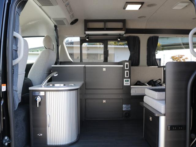 ハイエースワゴン GL MOBY DICKシリーズ【ORCA】 7人乗り リクライニングマット 8ナンバーキャンピングカー FFヒーター 40リットル冷蔵庫 12リットル排水.給水タンク 伸縮式シャワーヘッド付きシンク(52枚目)