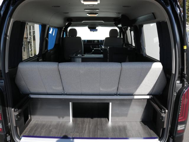 ハイエースワゴン GL MOBY DICKシリーズ【ORCA】 7人乗り リクライニングマット 8ナンバーキャンピングカー FFヒーター 40リットル冷蔵庫 12リットル排水.給水タンク 伸縮式シャワーヘッド付きシンク(53枚目)