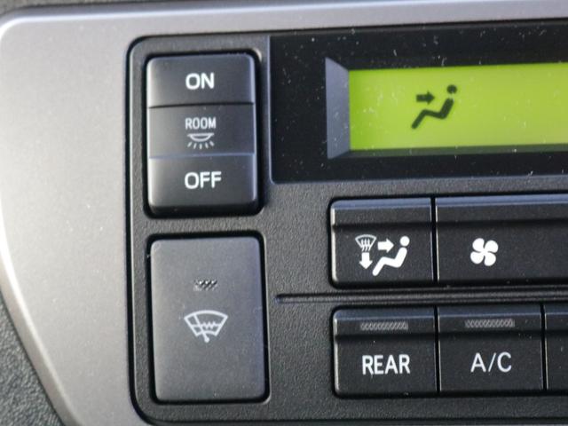 ハイエースワゴン グランドキャビン　ファインテックツアラー　キャプテンシート４脚×ロングスライドレール　ビックＸ１１インチナビ＆フリップダウンモニター　寒冷地仕様　ティーフォーススポイラー　オーバーフェンダー　ＬＥＤテールランプ　アルミホイル（40枚目）