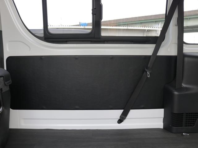 ハイエースバン ＳロングワイドＤＸ　ＧＬパッケージ　パーキングサポート　フローリング施工・レザートリム施工済み　アルパイン　ＢＩＧ－Ｘ１１（メカレス）　オリジナル　ネオトレースＲＥＤ　ＬＥＤテールランプ　オリジナルデルフ０６　１７インチアルミホイル（76枚目）