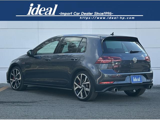 ゴルフＧＴＩ パフォーマンス　後期　限定車　デジタルメーター搭載　純正フルセグナビ　衝突軽減ブレーキ　ハーフレザーシート　ＡＣＣ　レーンアシスト　デジタルメーター搭載　ＬＥＤヘッドライト　バックカメラ　ＥＴＣ　ドラレコ　純正ＡＷ（5枚目）