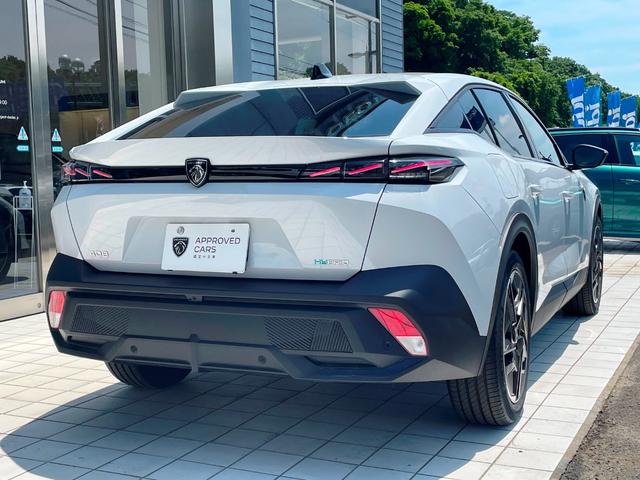 408 GTハイブリッド PHEV マトリックスLED ハーフレザー ACC 衝突軽減B カープレイ アンドロイドオート 360度カメラ 車線逸脱警報 障害物センサー アテンションアラート 電動リアゲート 純正19AW(7枚目)