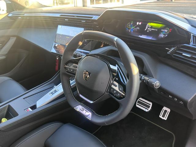 408 GTハイブリッド PHEV マトリックスLED ハーフレザー ACC 衝突軽減B カープレイ アンドロイドオート 360度カメラ 車線逸脱警報 障害物センサー アテンションアラート 電動リアゲート 純正19AW(14枚目)