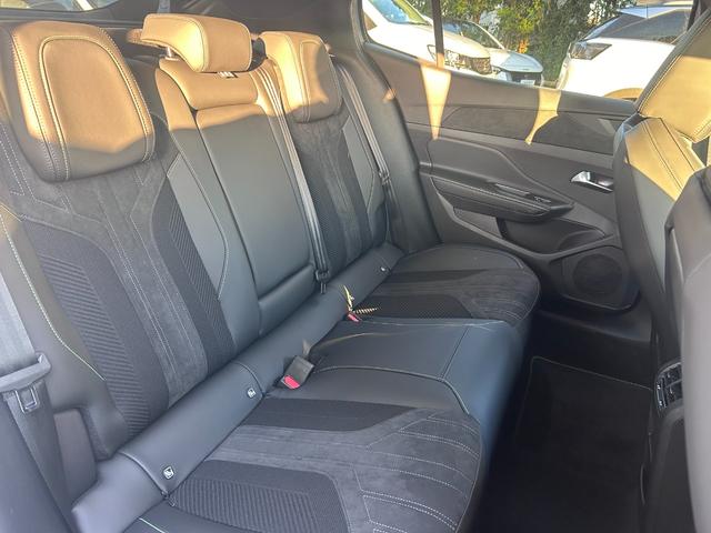 408 GTハイブリッド PHEV マトリックスLED ハーフレザー ACC 衝突軽減B カープレイ アンドロイドオート 360度カメラ 車線逸脱警報 障害物センサー アテンションアラート 電動リアゲート 純正19AW(16枚目)