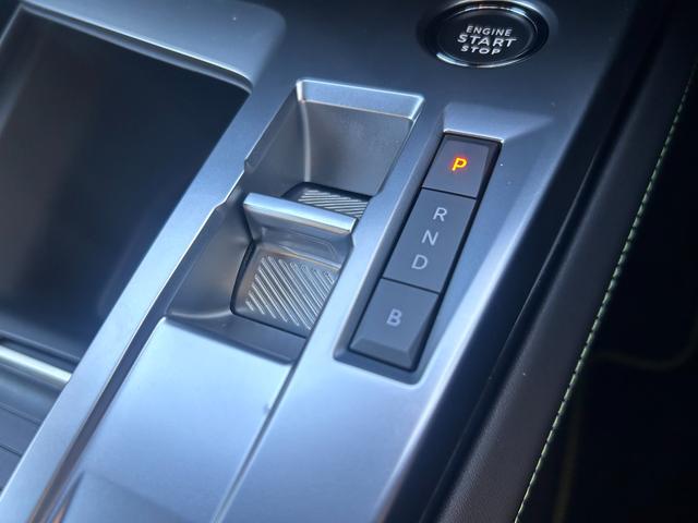 408 GTハイブリッド PHEV マトリックスLED ハーフレザー ACC 衝突軽減B カープレイ アンドロイドオート 360度カメラ 車線逸脱警報 障害物センサー アテンションアラート 電動リアゲート 純正19AW(20枚目)