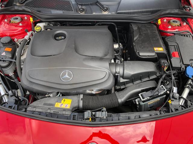 ＣＬＡクラス シューティングブレーク ＣＬＡ１８０　シューティングブレーク　スポーツ　レーダーセーフティ　純正ナビフルセグ　パーキングアシスト　ＥＴＣ　シートヒーター　バックカメラ　パワーバックドア　ＡＭＧ１８インチアルミ（22枚目）