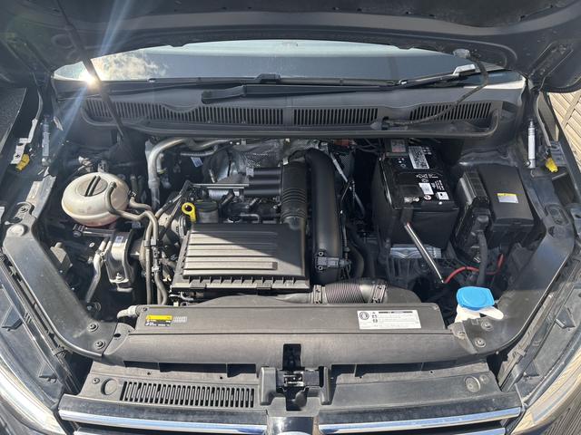 ゴルフトゥーラン ＴＳＩ　ハイライン　純正ナビ　ＬＥＤヘッドライト　アダプティブクルーズコントロール　衝突軽減ブレーキ　ドライブレコーダー　バックカメラ　ＥＴＣ　Ｂｌｕｅｔｏｏｔｈ接続可　純正１７インチＡＷ（20枚目）