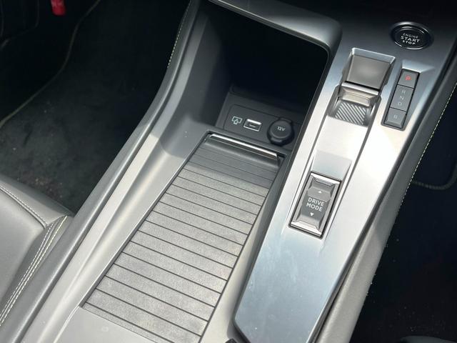 408 GTハイブリッド マトリックスLEDヘッドライト 純正ナビ 360度カメラ 半革パワーシート シートヒーター 衝突軽減ブレーキ ブラインドスポット クリアランスソナー ACC 純正19インチAW(17枚目)