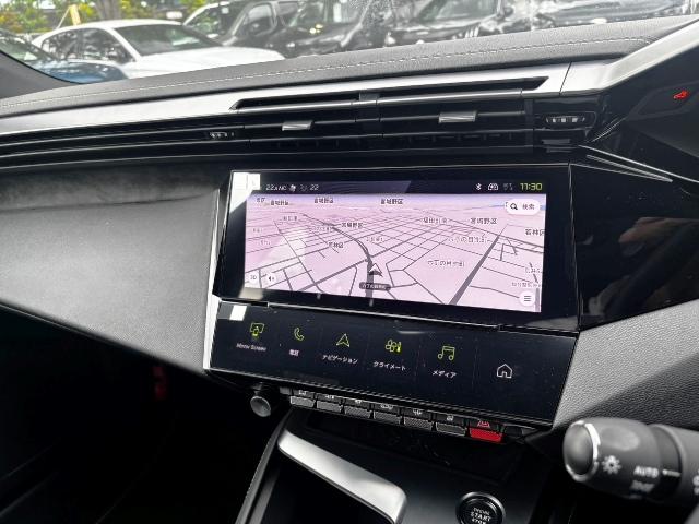 ３０８ ＧＴ　ブルーＨＤｉ　マトリックスＬＥＤヘッドライト　純正ナビ　半革Ｐシート　３６０度カメラ　ソナー　ＣａｒＰｌａｙ対応　フロントシート＆ステアリングヒーター　衝突軽減Ｂ　ＡＣＣ　純正１８インチＡＷ（15枚目）