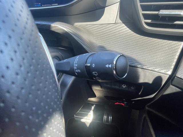 拠点内にはアルファロメオ仙台、プジョー仙台泉、フェラーリ仙台サービスセンターのショールーム併設。