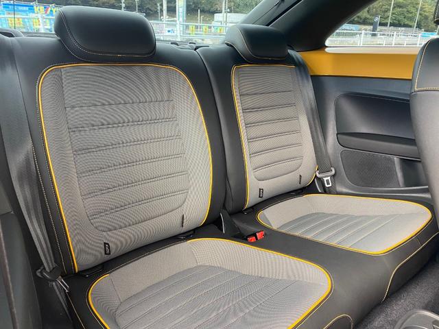 ザ・ビートル デューン 限定車 純正フルセグナビ 専用スポーツシート リアスポイラー バックカメラ 専用デザインアルミホイール Bluetooth接続 スマートキー ETC(57枚目)