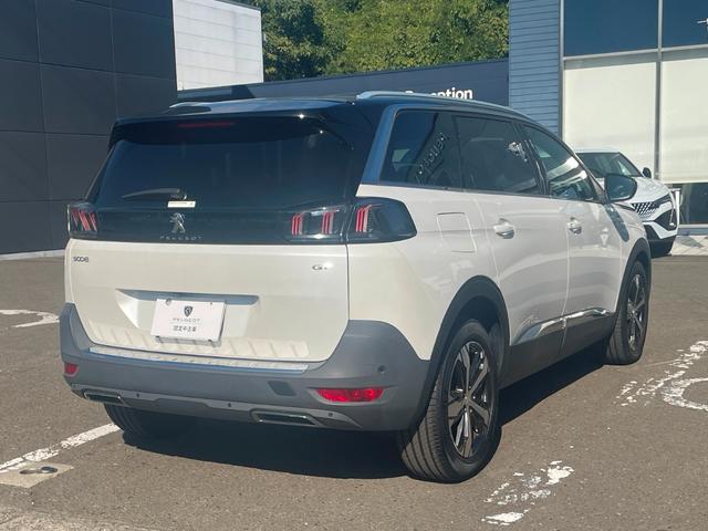 PEUGEOT 5008 GT BLUE HDI