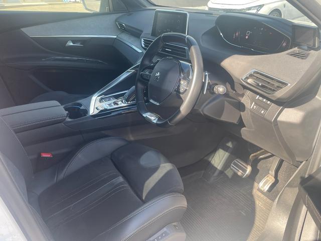 PEUGEOT 5008 GT BLUE HDI