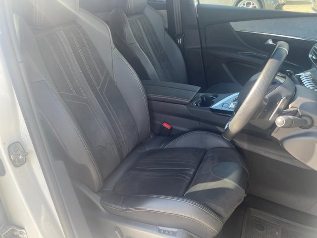 PEUGEOT 5008 GT BLUE HDI