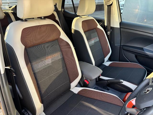 T-クロス TSI 1stプラス 限定車 ディスカバーメディア デジタルメーター LEDライト ドラレコ アダプティブクルーズコントロール ルーフレール パドルシフト Bluetooth接続 スマートキー ETC2.0(16枚目)