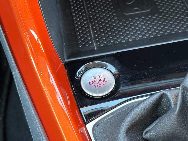 T-クロス TSI 1stプラス 限定車 ディスカバーメディア デジタルメーター LEDライト ドラレコ アダプティブクルーズコントロール ルーフレール パドルシフト Bluetooth接続 スマートキー ETC2.0(66枚目)