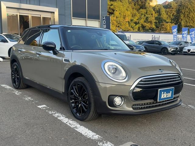 ＭＩＮＩ クーパー　クラブマン　純正ナビゲーション　ＬＥＤヘッドライト　バックカメラ　衝突軽減ブレーキ　アダプティブクルーズＣ　Ｂｌｕｅｔｏｏｔｈ接続　クリアランスソナー　ＥＴＣ　スマートキー　純正１７インチＡＷ（2枚目）