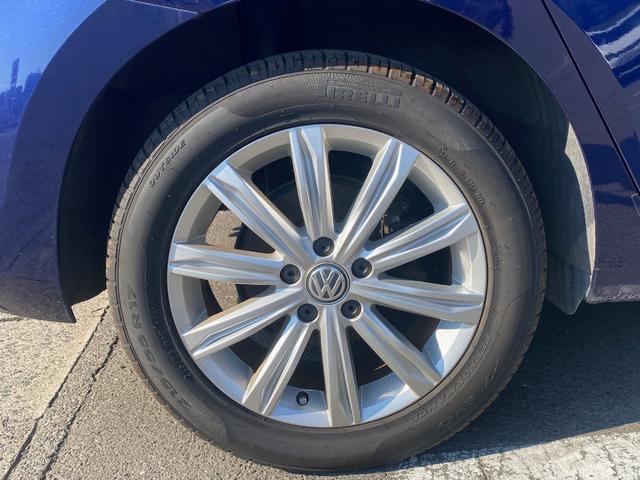 ゴルフトゥーラン ＴＳＩ　ハイライン　純正フルセグナビ　ＬＥＤライト　ドラレコ　リアモニター　アダプティブクルーズコントロール　バックカメラ　パドルシフト　Ｂｌｕｅｔｏｏｔｈ接続　スマートキー　純正１７インチＡＷ　ＥＴＣ（61枚目）