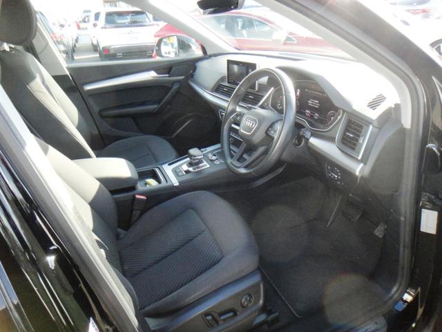 内装の細かなところも徹底クリーニング。