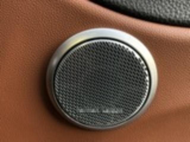 ジュリア ヴェローチェ 電動ブラウンレザーシート Carplay アダプティブクルーズコントロール ステアリングヒーター シートヒーター パドルシフト Bluetooth接続 純正アルミホイール スマートキー ETC(22枚目)