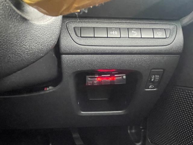 任意保険は三井住友海上・あいおいニッセイ同和損保代理店。業界トップクラスのロードサービスをはじめ、３年長期分割保険など、お客様に最適のプランをご案内いたします。