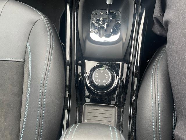 拠点内にはアルファロメオ仙台、プジョー仙台泉、フェラーリ仙台サービスセンターのショールーム併設。