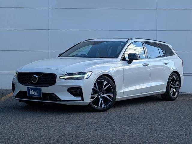 Ｖ６０ アルティメット　Ｂ４　ダークエディション　１オーナー禁煙内外装上物　ガラスルーフ　純正グーグルナビ　３６０度カメラ　ＬＥＤヘッドライト　ＡＣＣ　パワーテールゲート　茶レザーパワーシート　シートヒーター　ＡＣＣ　純正１８インチＡＷ　ＥＴＣ（2枚目）