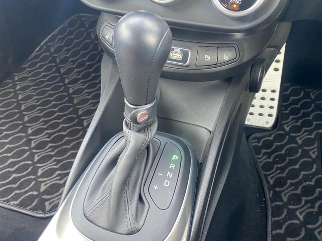 ５００Ｘ クロス　フルセグナビ　ＬＥＤヘッドライト　アダプティブクルーズコントロール　バックカメラ　ドラレコ　ブラウンレザーシート　シートヒーター　スマートキー　純正１７インチアルミホイール　オートライト　ＥＴＣ（55枚目）