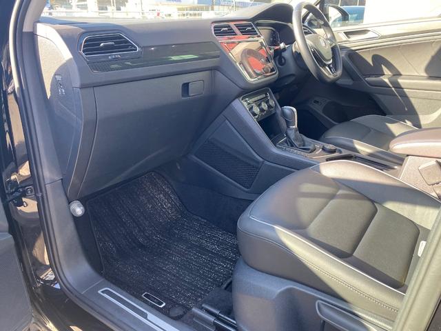 ティグアン TDI 4モーション ハイライン 純正フルセグナビ ACC 360度カメラ Carplay ETC LEDライト 19インチ純正アルミホイール レザーシート シートヒーター デジタルメーター レーンアシスト パークアシスト(50枚目)