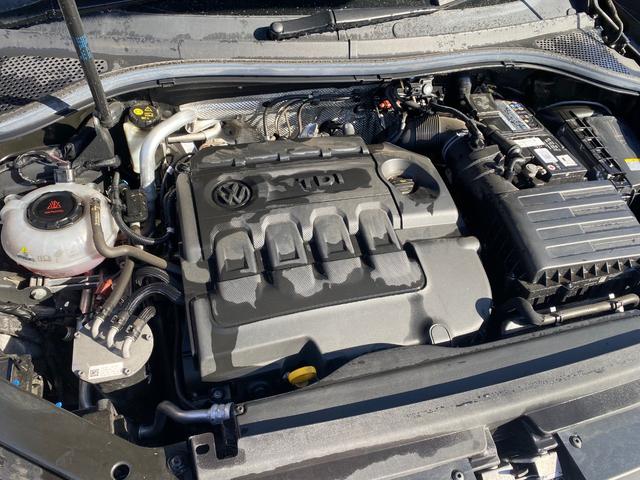 ティグアン TDI 4モーション ハイライン 純正フルセグナビ ACC 360度カメラ Carplay ETC LEDライト 19インチ純正アルミホイール レザーシート シートヒーター デジタルメーター レーンアシスト パークアシスト(61枚目)