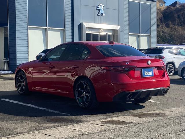 ジュリア ヴェローチェ 純正フルセグナビ AWD Carplay アダプティブクルーズコントロール ドラレコ シートヒーター ステアリングヒーター バックカメラ Bluetooth スマートキー 純正19インチAW ETC(7枚目)