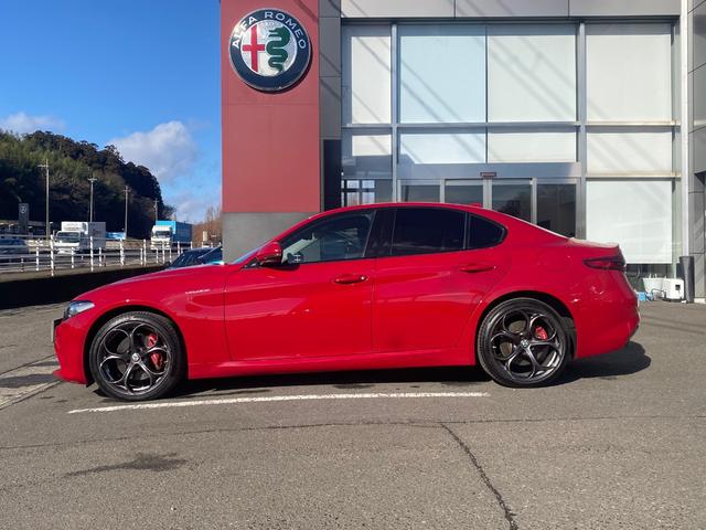 ジュリア ヴェローチェ 純正フルセグナビ AWD Carplay アダプティブクルーズコントロール ドラレコ シートヒーター ステアリングヒーター バックカメラ Bluetooth スマートキー 純正19インチAW ETC(8枚目)