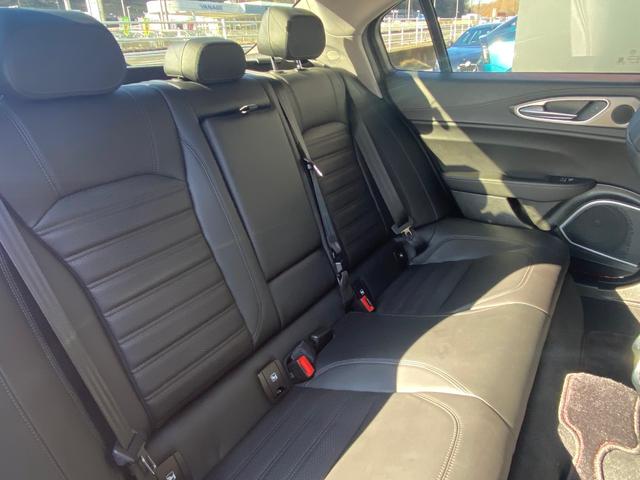 ジュリア ヴェローチェ 純正フルセグナビ AWD Carplay アダプティブクルーズコントロール ドラレコ シートヒーター ステアリングヒーター バックカメラ Bluetooth スマートキー 純正19インチAW ETC(57枚目)