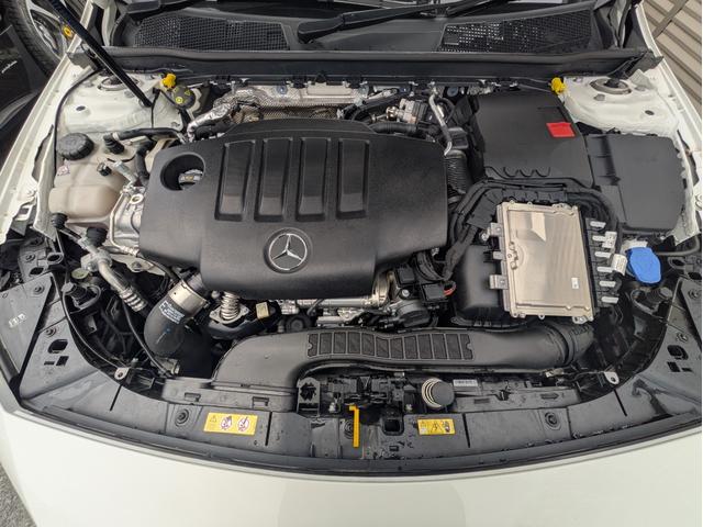 Ａクラス Ａ２００ｄ　ＡＭＧラインパッケージ　フルセグナビ　ＬＥＤヘッドライト　半革Ｐシート　バックカメラ　衝突軽減Ｂ　ＡＣＣ　シートヒーター　クリアランスソナー　ブラインドスポット　ＥＴＣ　スタッドレスセット　純正１８インチＡＷ（20枚目）