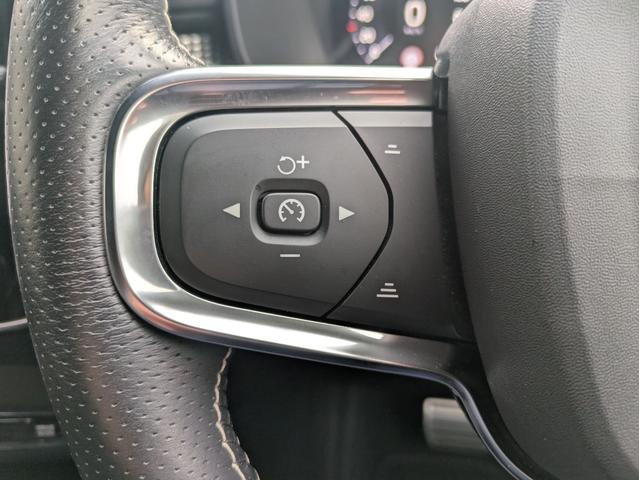 ＸＣ４０ Ｂ４　ＡＷＤ　Ｒデザイン　純正ＨＤＤナビ　ｈａｒｍａｎ／ｋａｒｄｏｎプレミアムオーディオ　３６０度カメラ　ＥＴＣ２．０　ＡＣＣ　ブラインドスポットモニター　電動リアゲート　純正１９インチＡＷ（64枚目）