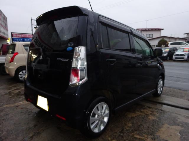 ワゴンＲスティングレー 　ナビＴＶ　Ｂｌｕｅｔｏｏｔｈ　スマートキー　プッシュスタート　フォグランプ　純正アルミホイール　ベンチシート　助手席下収納シート（4枚目）