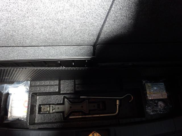ワゴンＲスティングレー 　ナビＴＶ　Ｂｌｕｅｔｏｏｔｈ　スマートキー　プッシュスタート　フォグランプ　純正アルミホイール　ベンチシート　助手席下収納シート（25枚目）