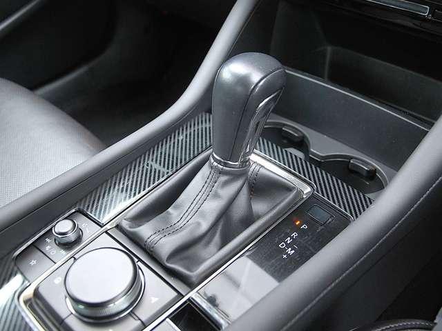 ＭＡＺＤＡ３セダン １．８　ＸＤ　Ｌパッケージ　ディーゼルターボ　４ＷＤ　Ｂｏｓｅサウンドシステム（ＡＵＤＩＯＰＩＬＯＴ２＋Ｃｅｎｔｅｒｐ（12枚目）
